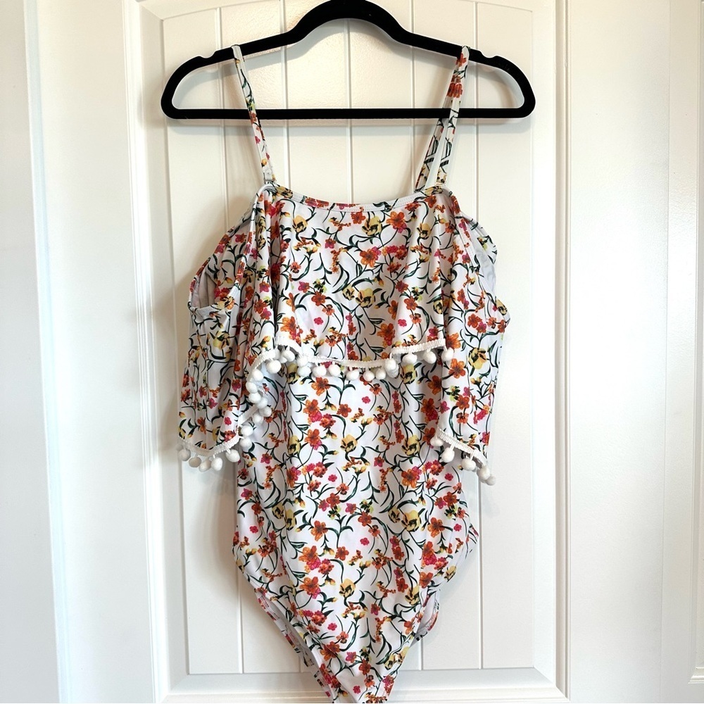 NWOT floral off the shoulder embellished one piece swimsuit size XL - Picture 4 of 9